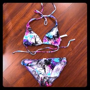 Locale Motion 2 pc swimsuit.